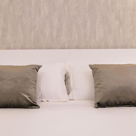 Arenella Family Apartment By Wonderful Italy Napoli Dış mekan fotoğraf